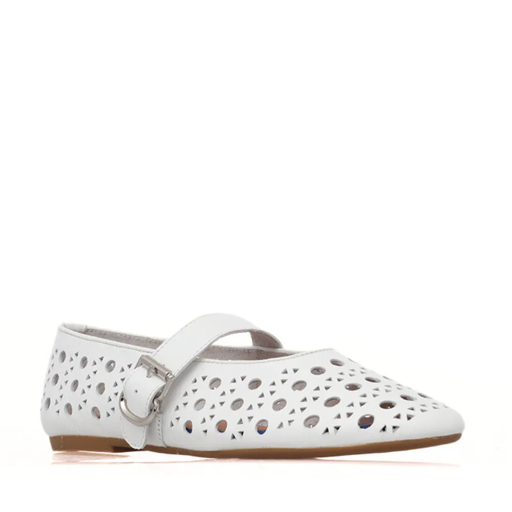 Fruity Ballet Flats in White