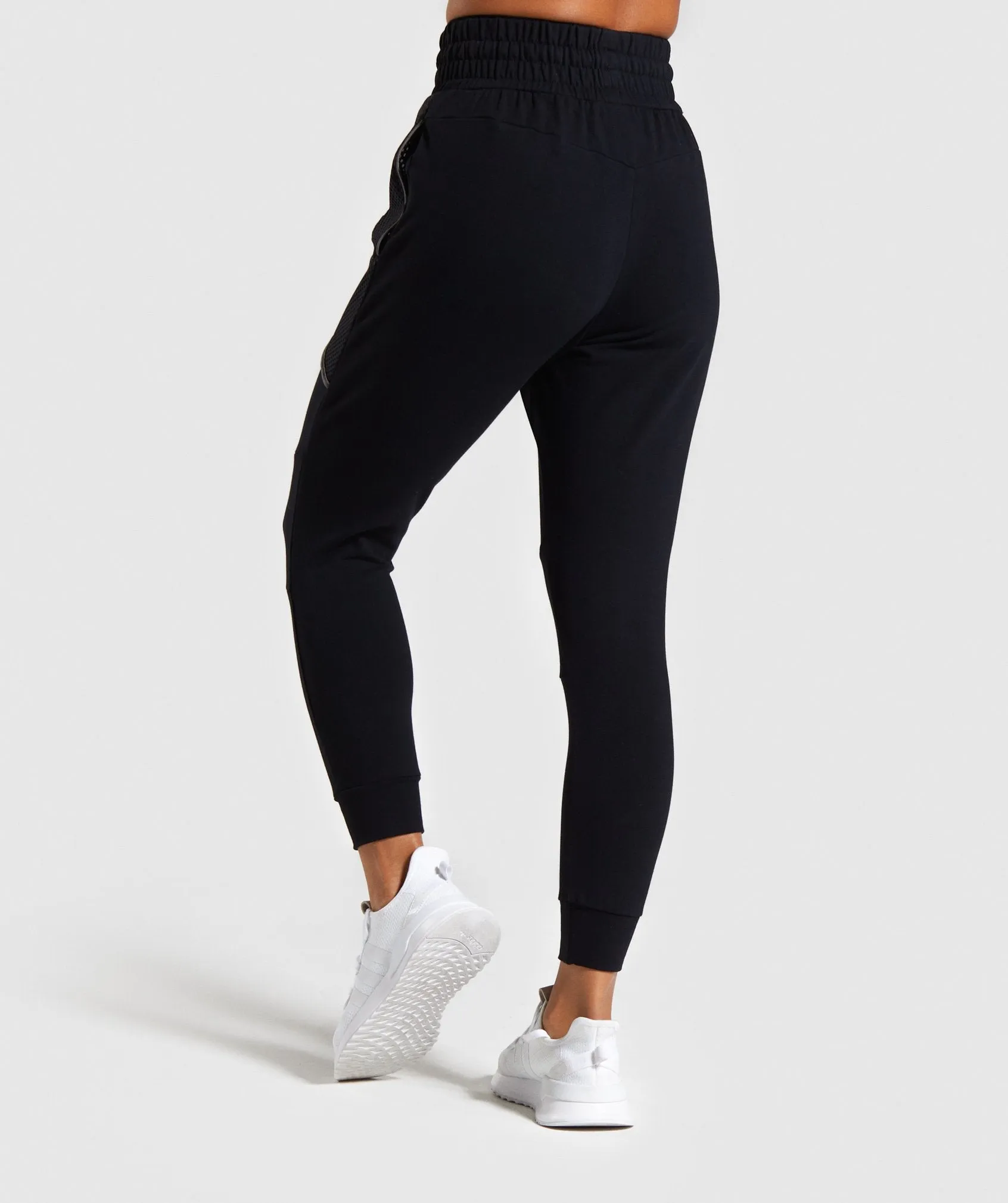 Gymshark Movement Mesh Joggers - Black