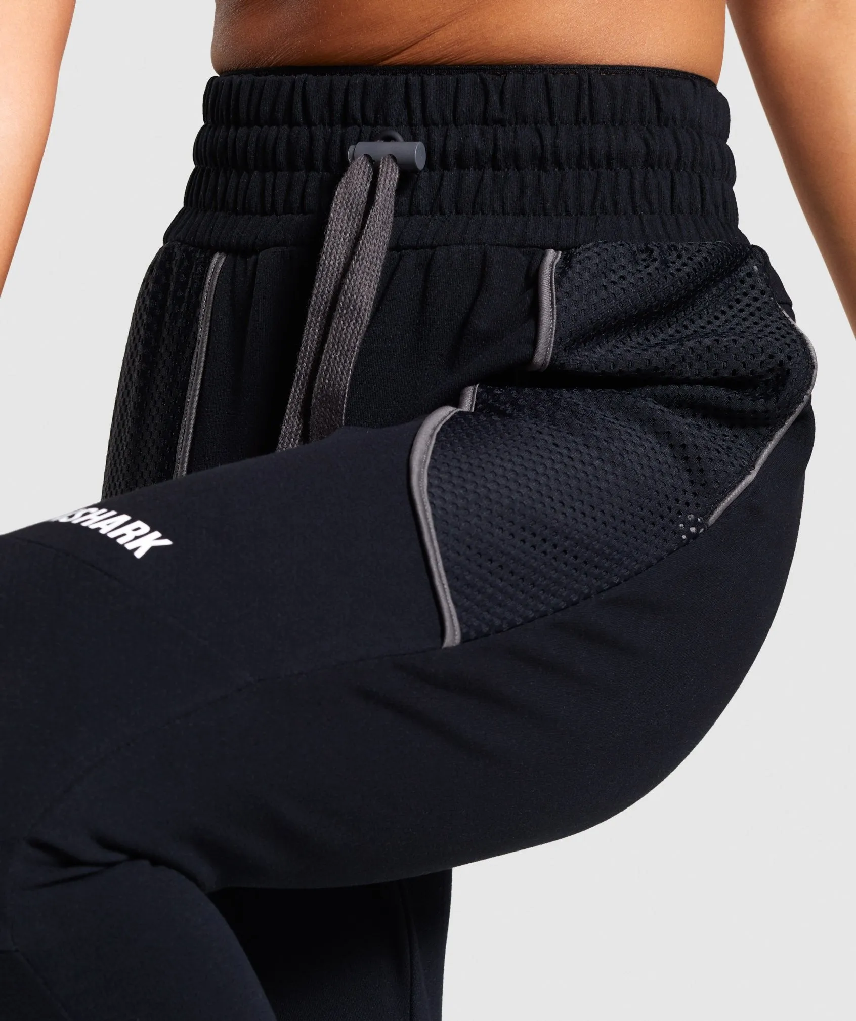 Gymshark Movement Mesh Joggers - Black