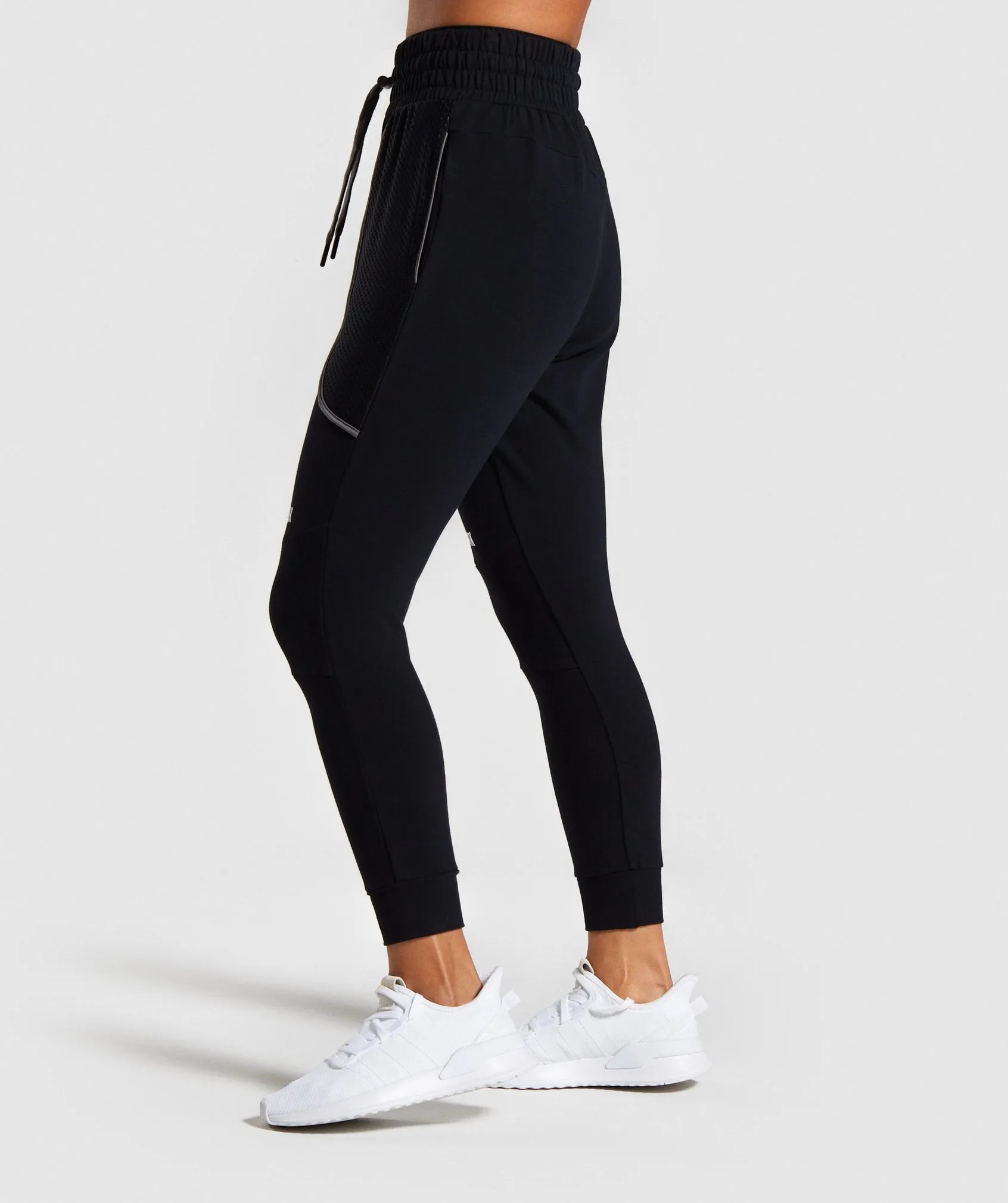 Gymshark Movement Mesh Joggers - Black